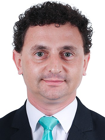 Foto oficial de Rafael Pezenti