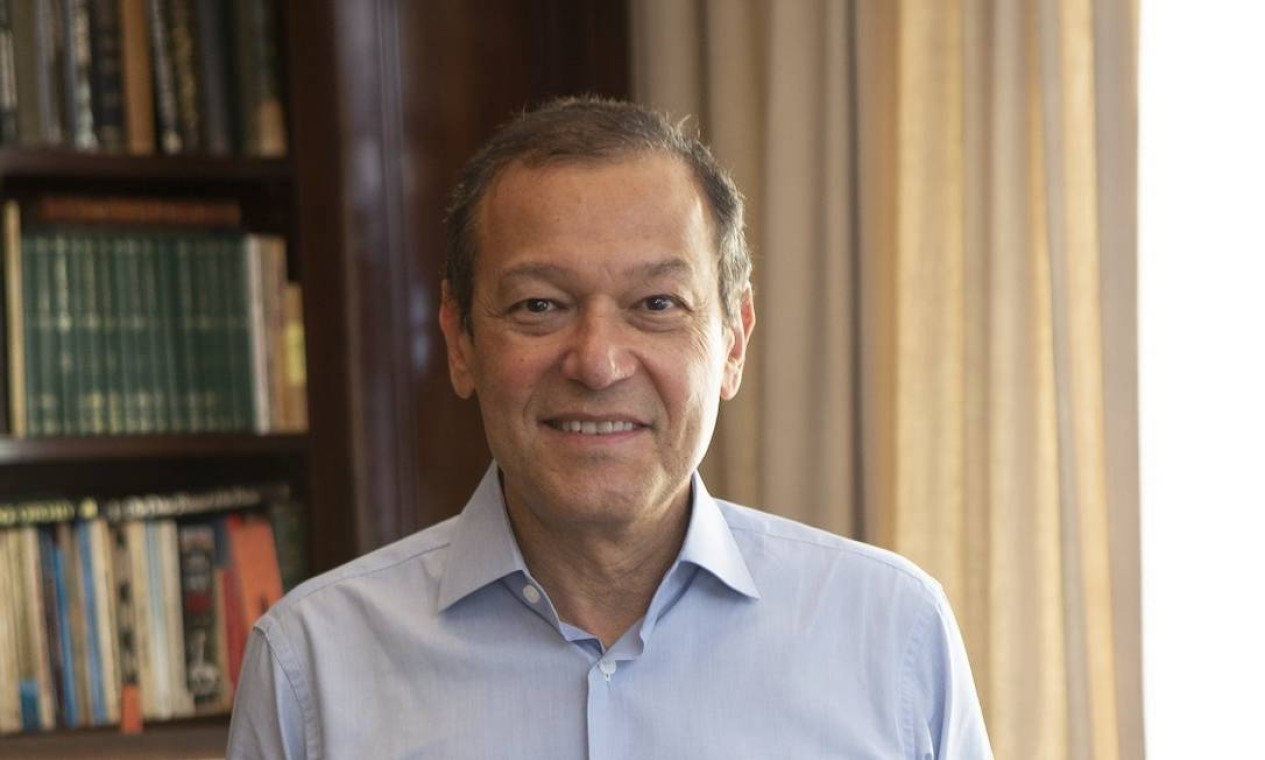 Foto oficial de Paulo Niemeyer Filho